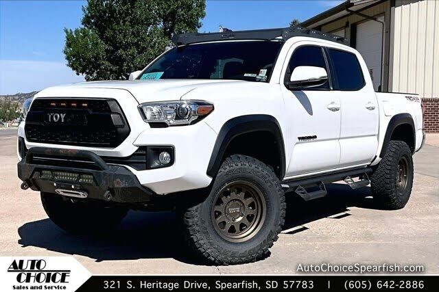 2019 TOYOTA Tacoma