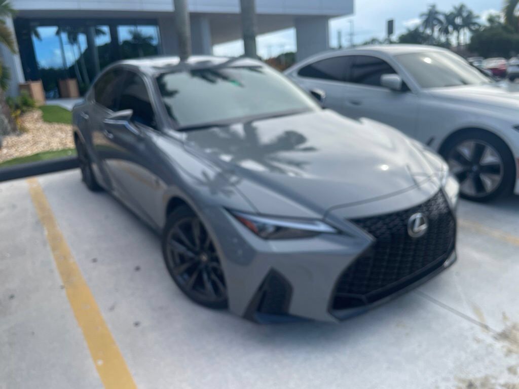 2025 LEXUS IS