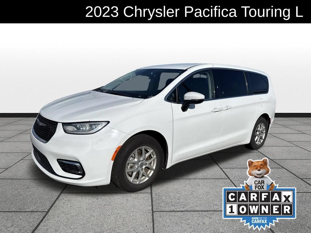 2023 CHRYSLER Pacifica