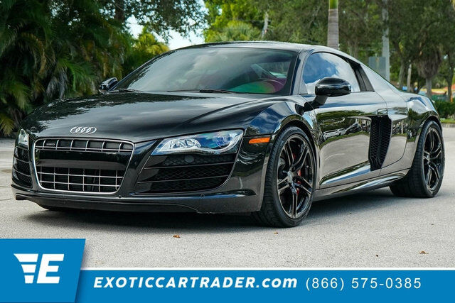 2011 AUDI R8