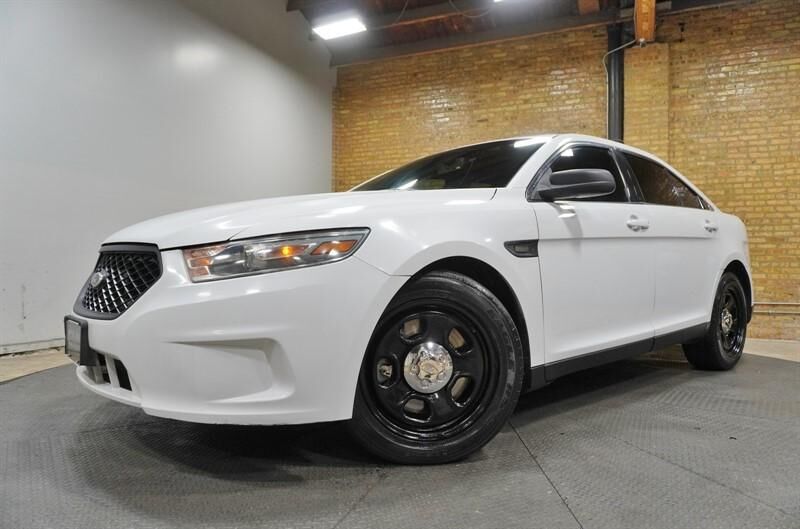 2013 FORD Taurus