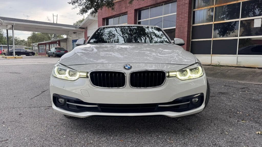 2018 BMW 330i