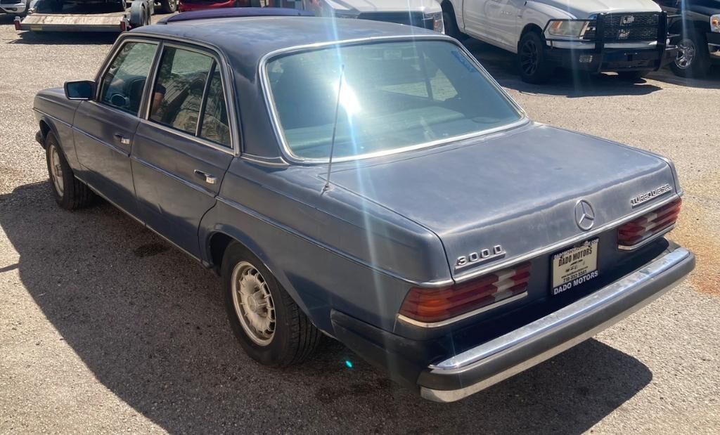 1985 Mercedes-Benz 300