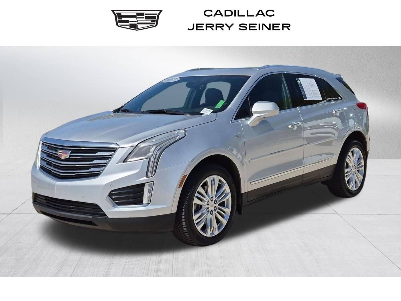 2017 CADILLAC XT5
