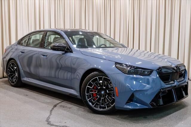 2027 BMW M5