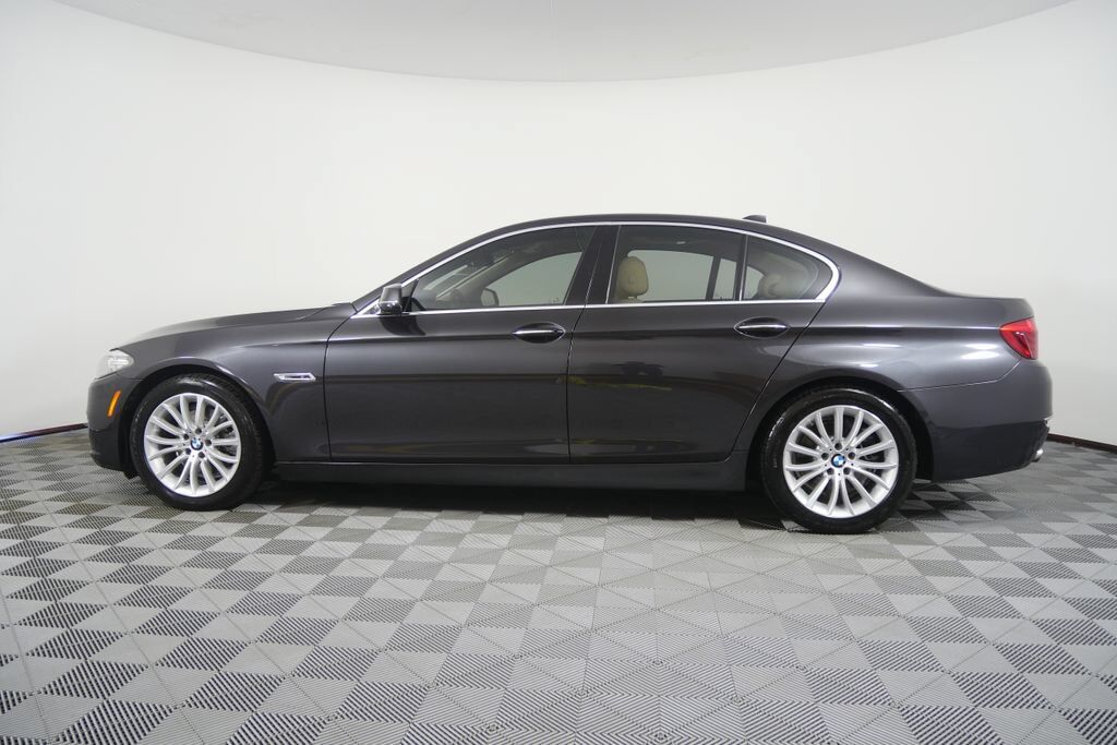 2016 BMW 528i