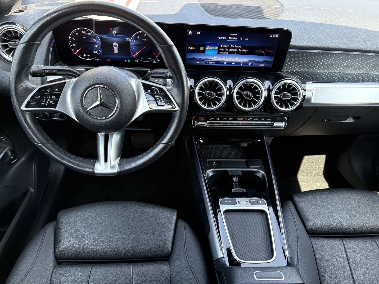 2025 Mercedes-Benz GLB-Class