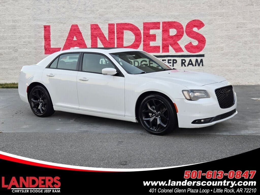 2023 CHRYSLER 300