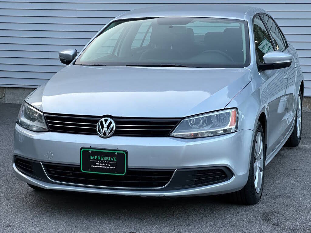 2013 VOLKSWAGEN Jetta