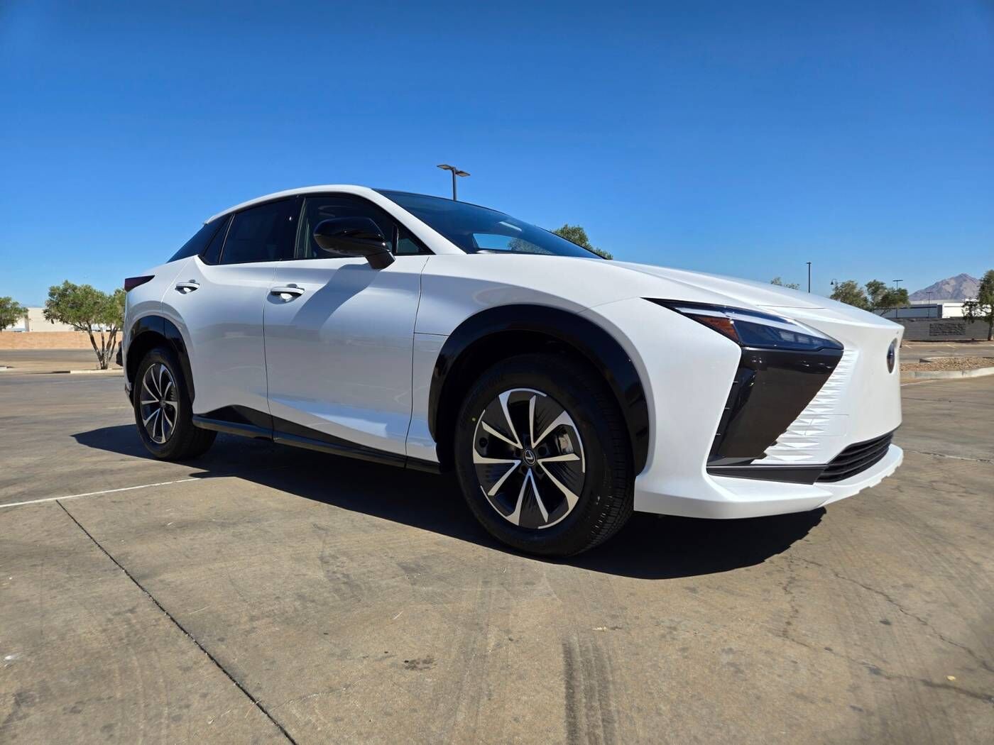 2025 Lexus RZ