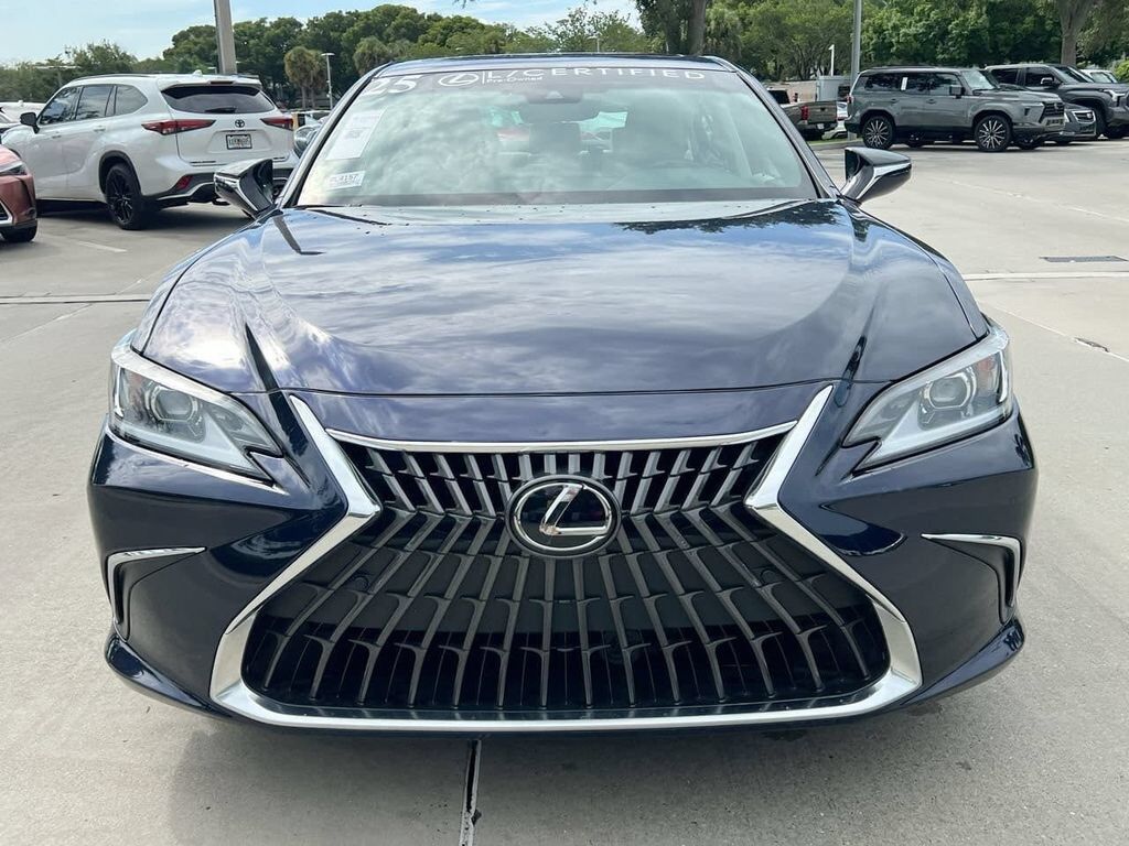 2025 Lexus ES
