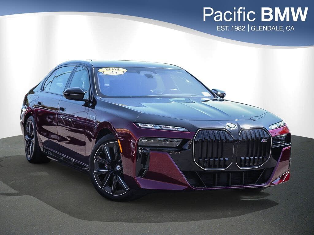 2025 BMW i7