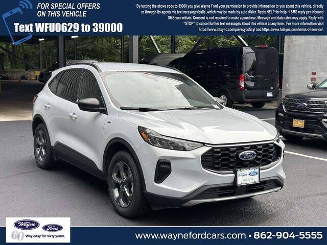 2025 FORD Escape