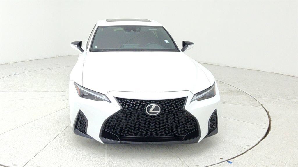 2023 Lexus IS
