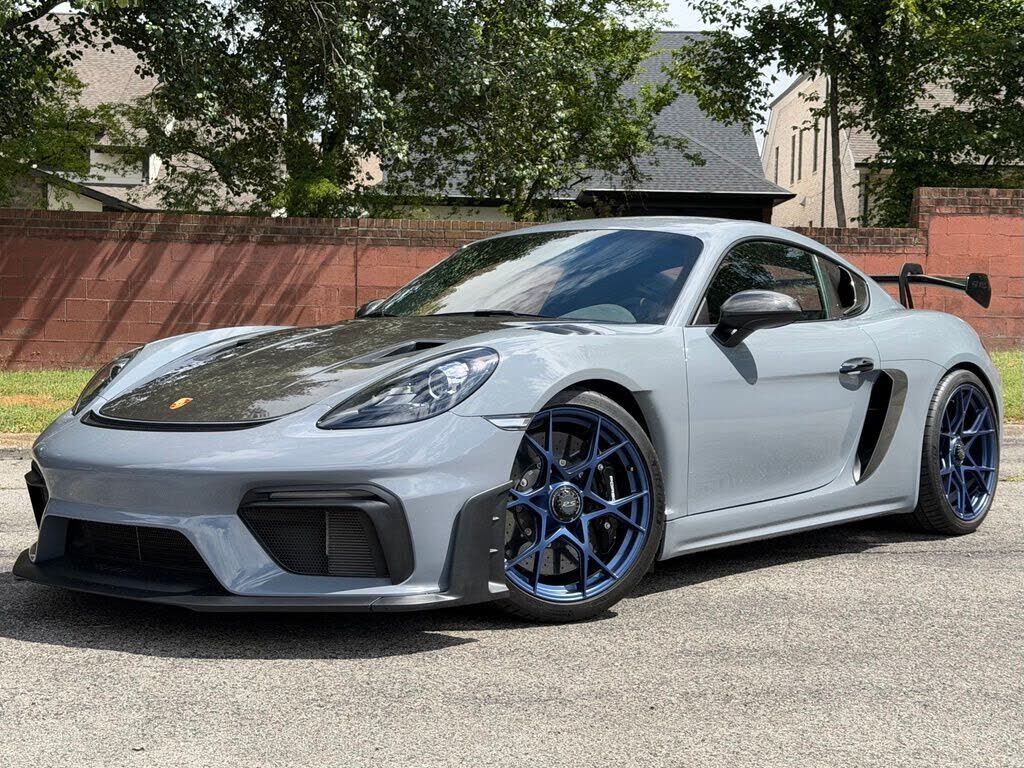 2023 PORSCHE 718