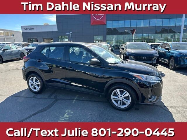 2025 NISSAN Kicks Play