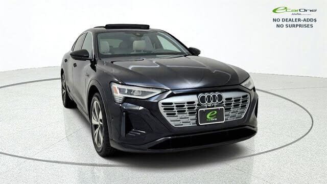 2024 Audi Q8