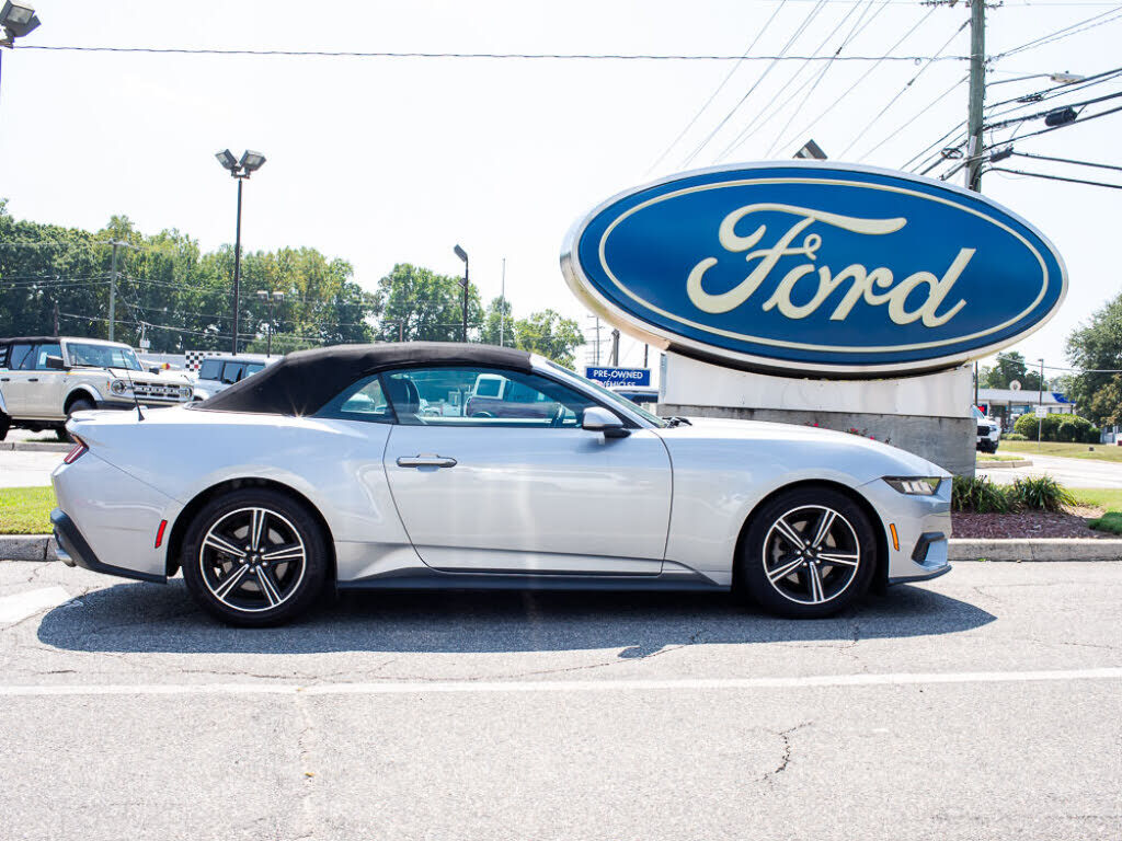 2025 FORD Mustang