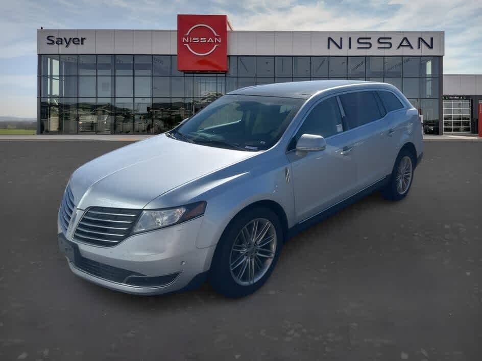 2019 LINCOLN MKT