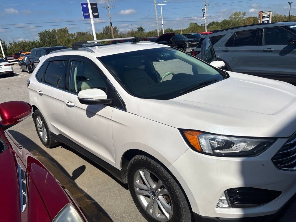 2019 FORD Edge