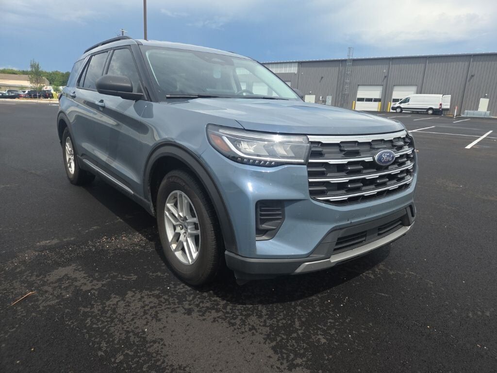 2025 FORD Explorer