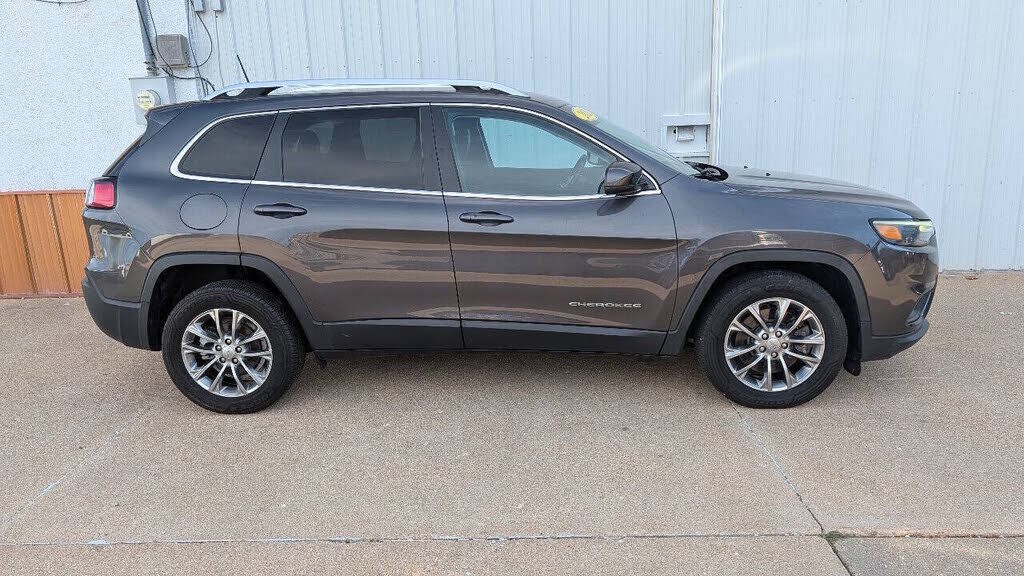 2021 JEEP Cherokee