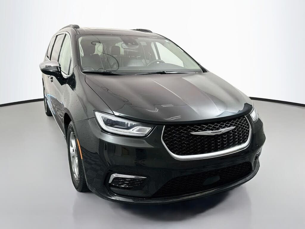 2023 CHRYSLER Pacifica