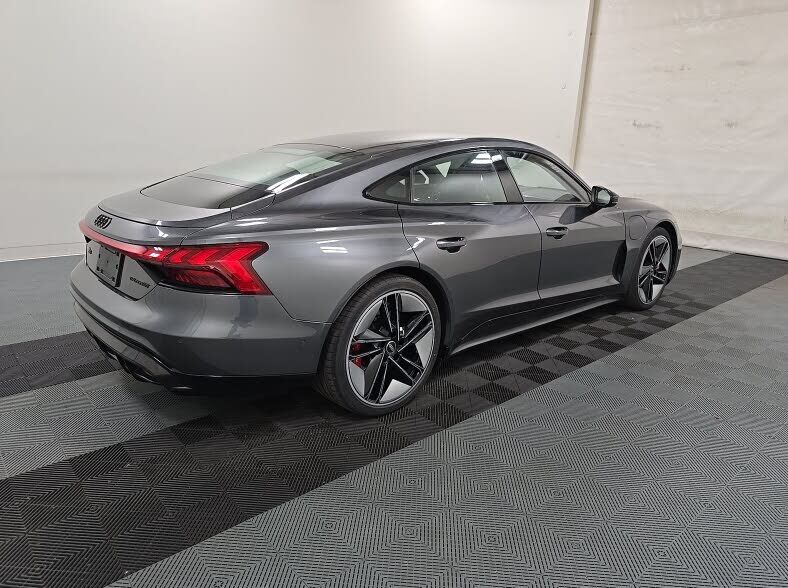 2022 Audi e-tron