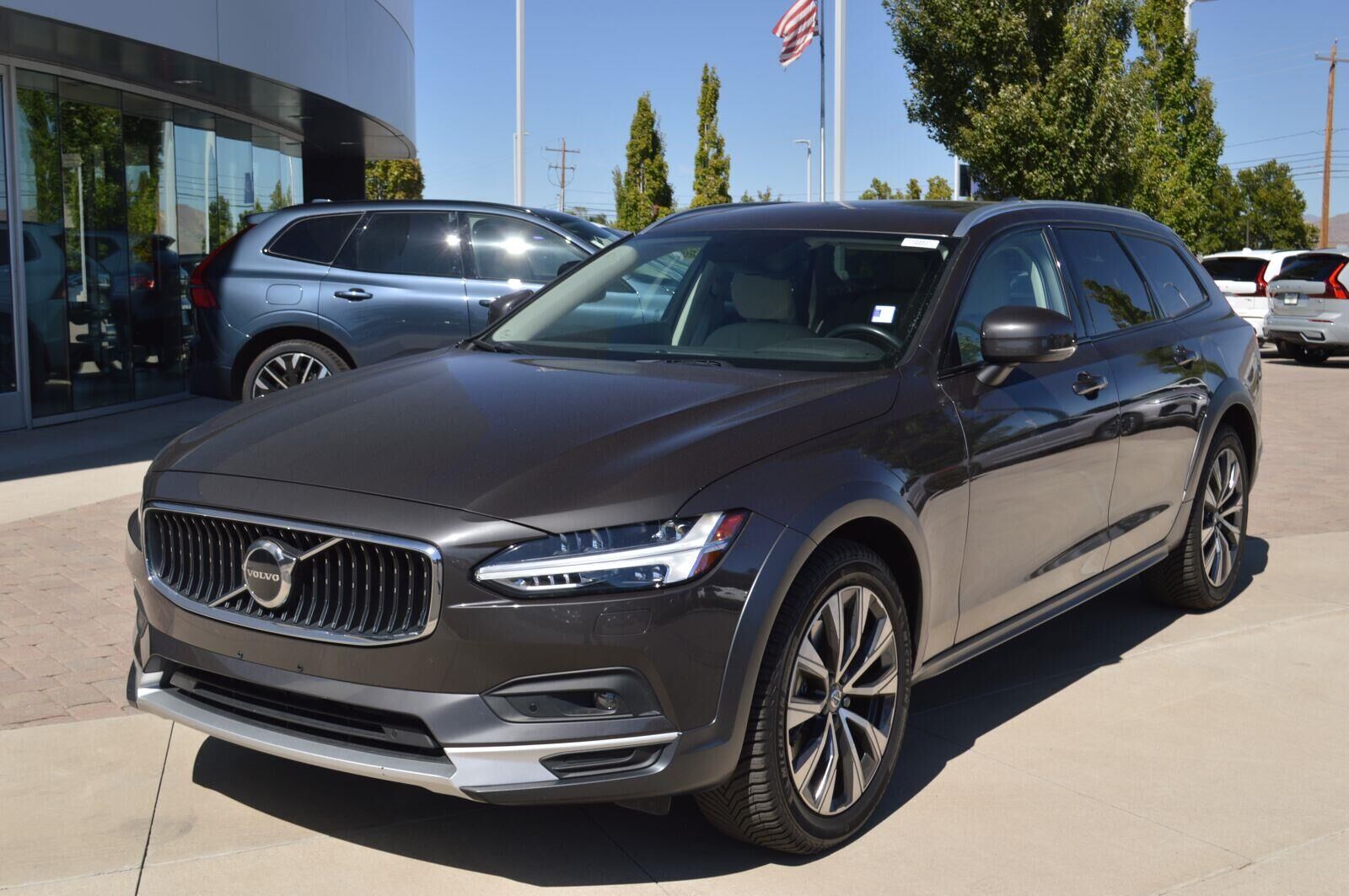 2021 VOLVO V90CC