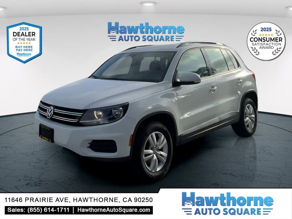 2017 VOLKSWAGEN Tiguan
