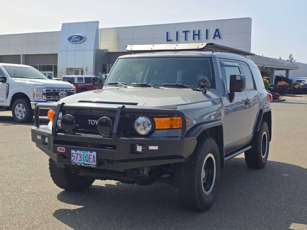 2013 TOYOTA FJ Cruiser