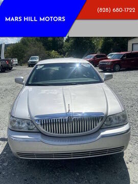 2009 LINCOLN Town Car