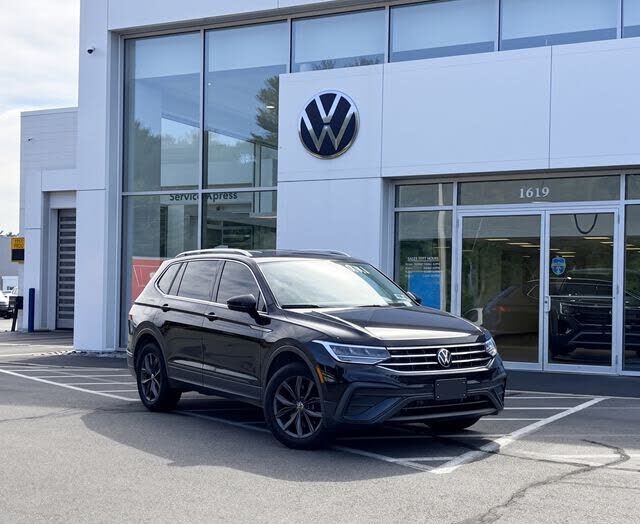 2024 VOLKSWAGEN Tiguan 4Motion