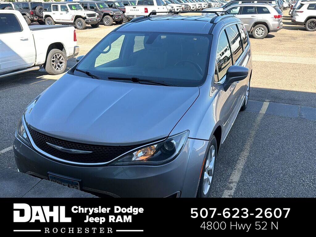 2017 CHRYSLER Pacifica