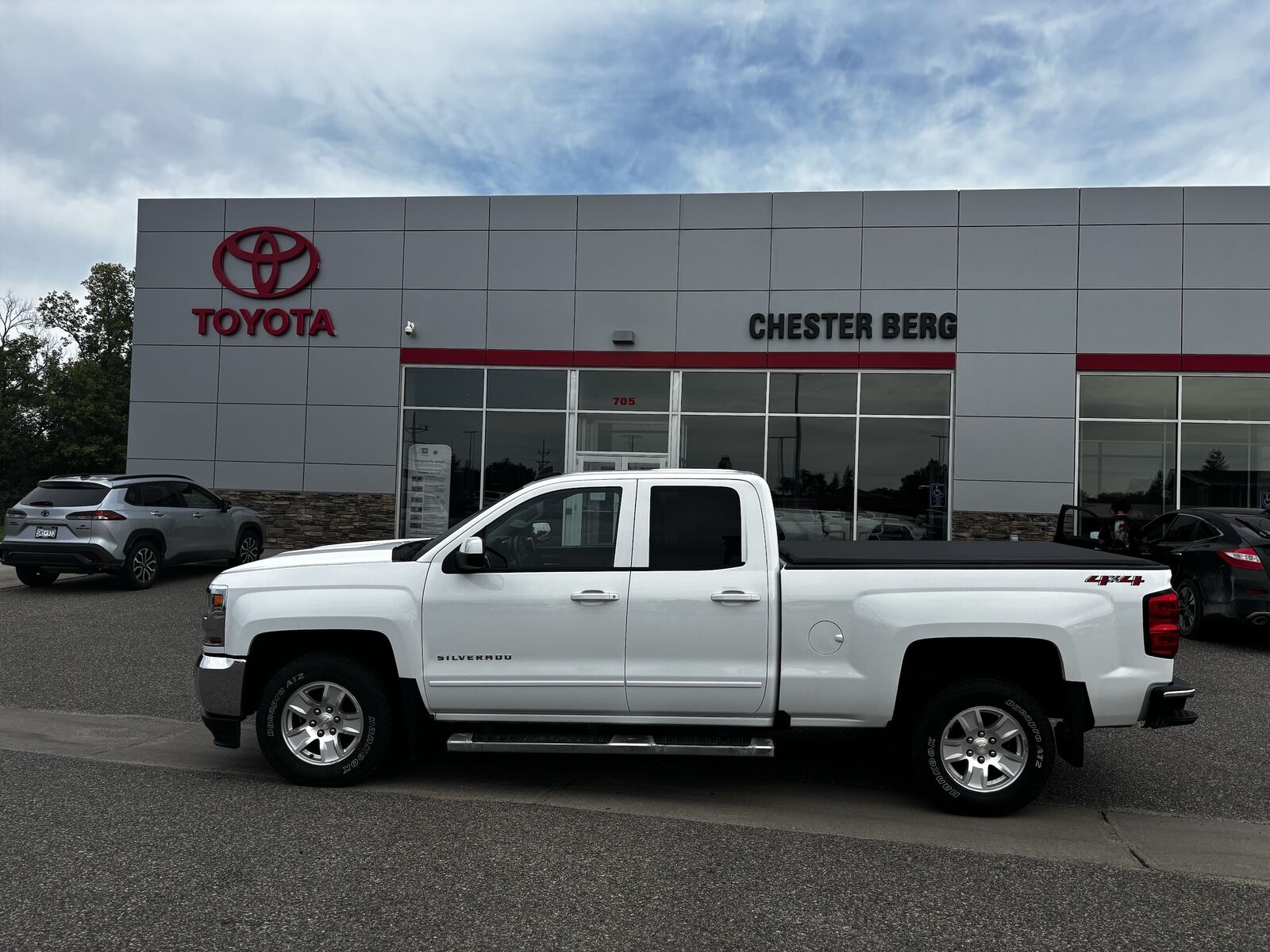 2018 CHEVROLET Silverado