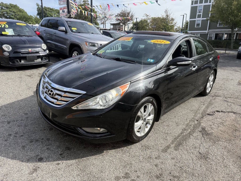 2011 HYUNDAI Sonata