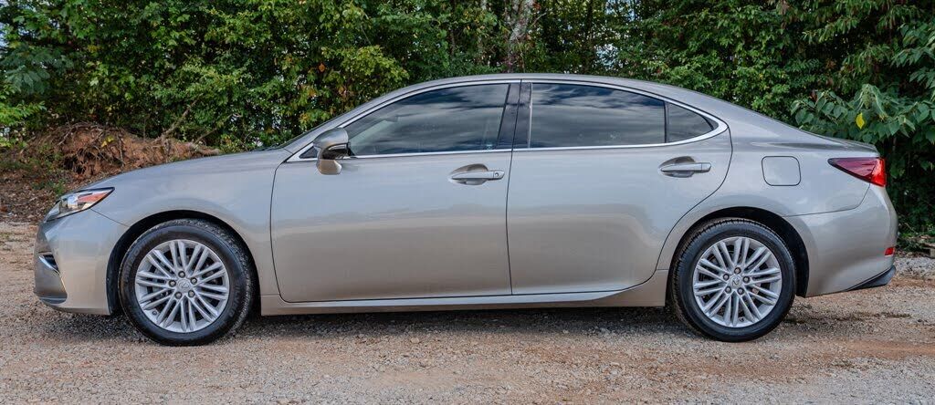 2017 Lexus ES