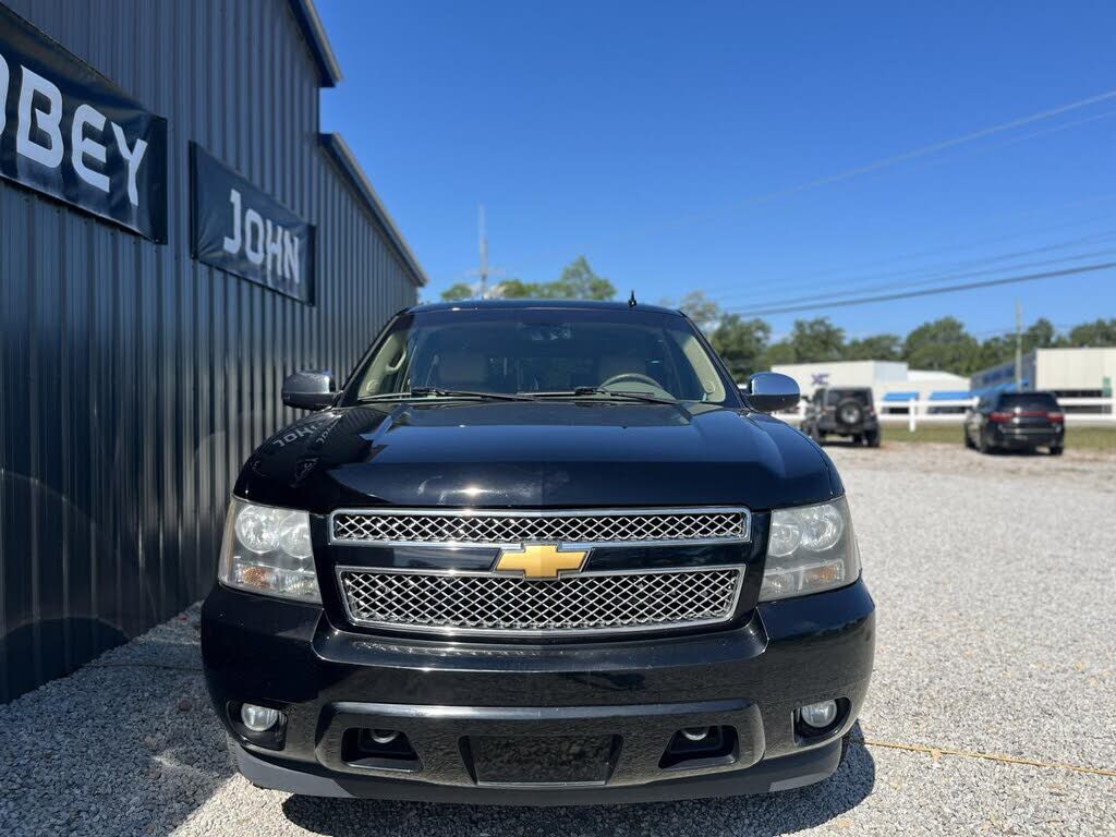 2014 CHEVROLET Suburban