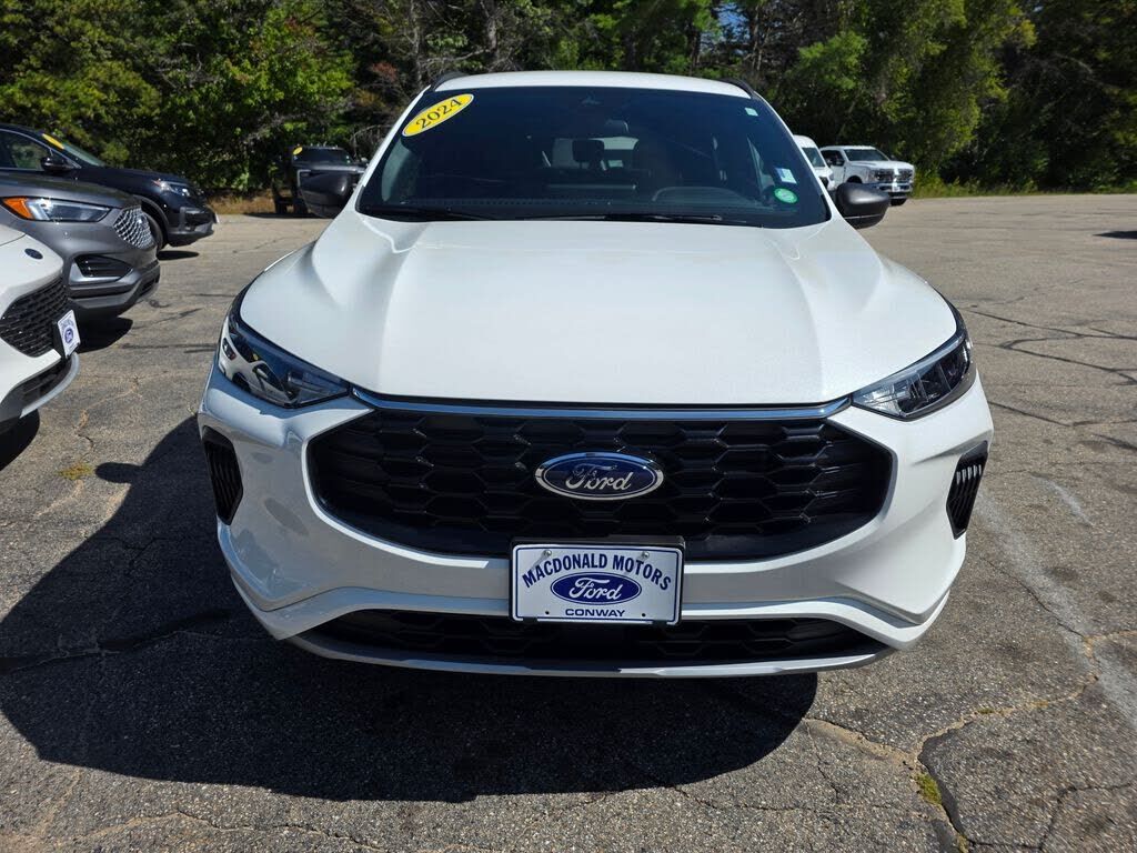 2024 FORD Escape