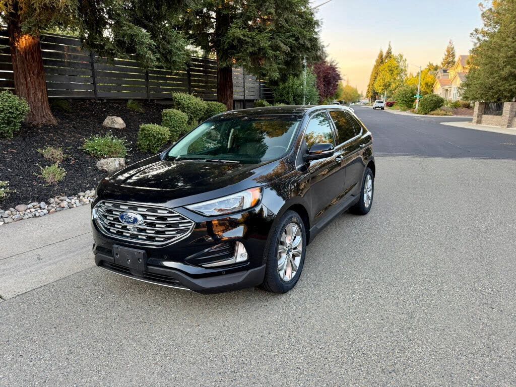 2019 FORD Edge