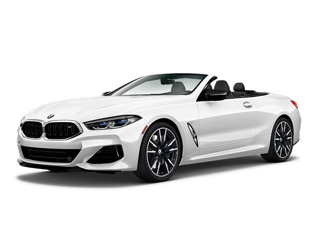 2023 BMW M8