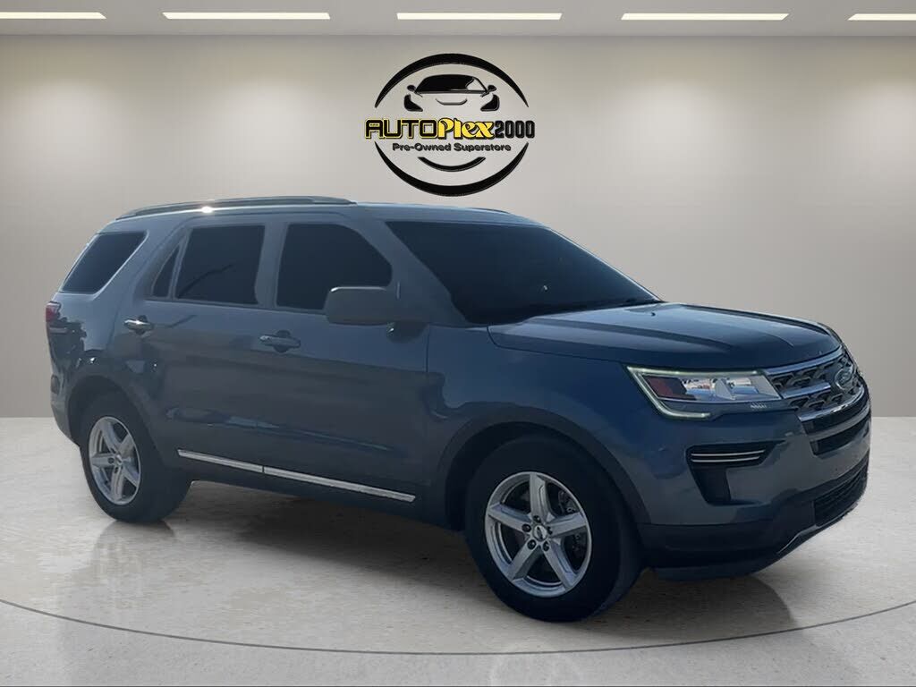 2018 FORD Explorer