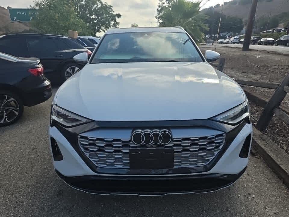 2024 Audi Q8