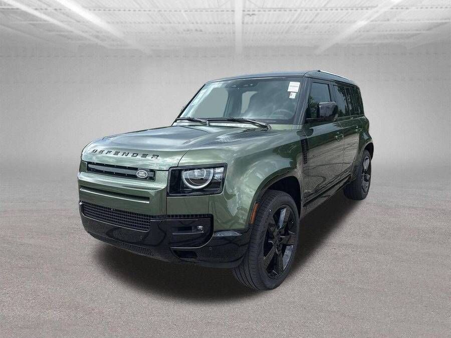 2026 LAND ROVER Defender