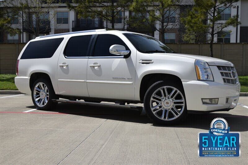 2013 CADILLAC Escalade