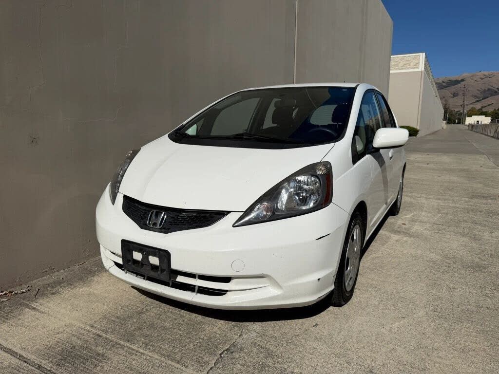 2013 HONDA Fit