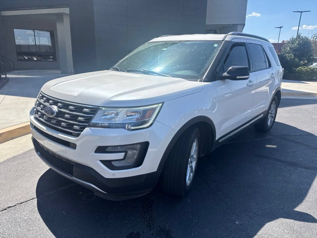 2017 FORD Explorer