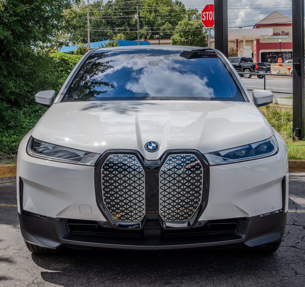 2025 BMW iX