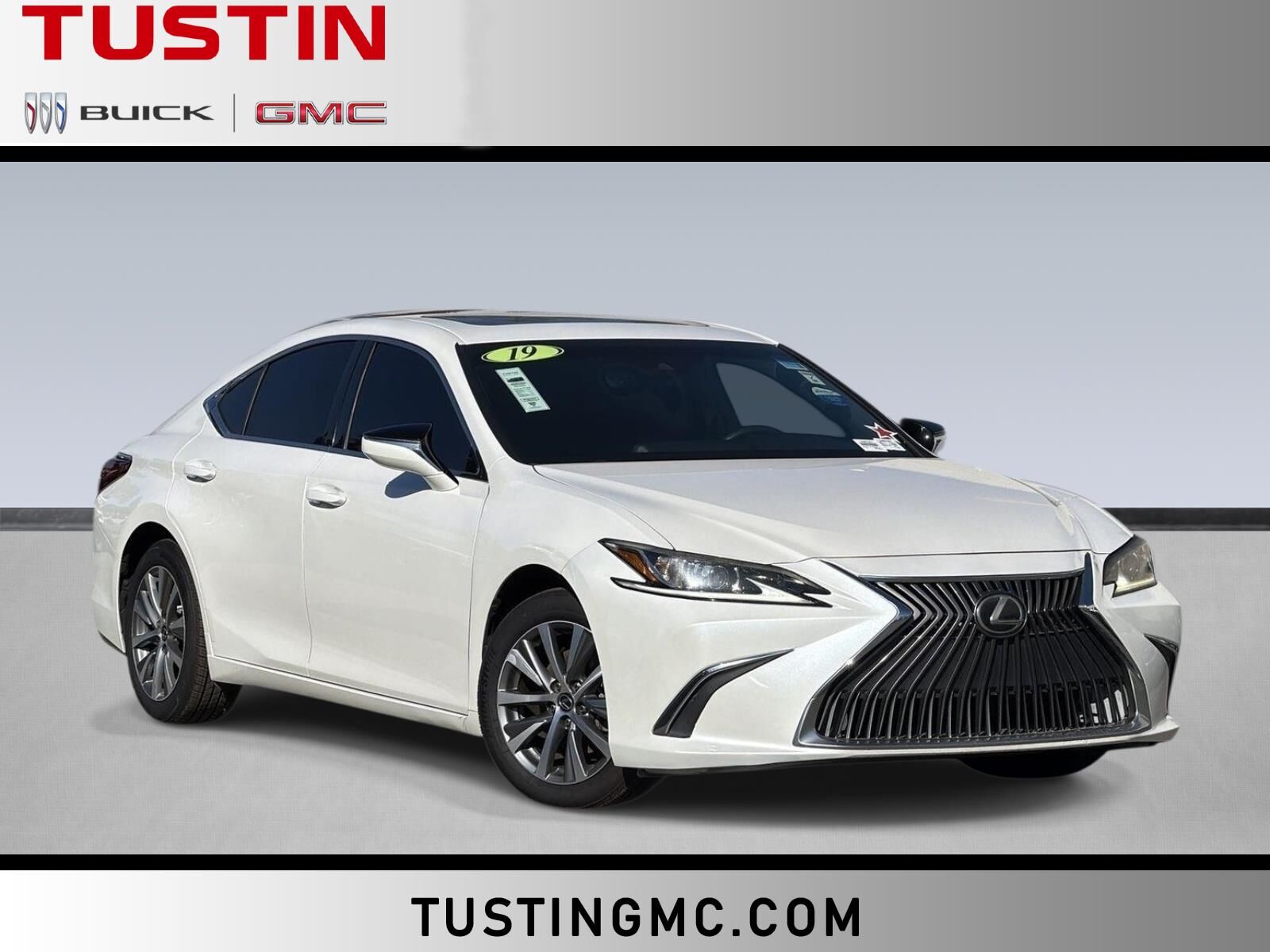 2019 LEXUS ES