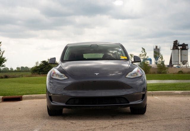 2025 TESLA Model Y